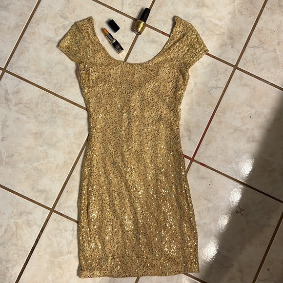 Charlotte Russ Gold sequin party dress. Gold lipstick. Gold nail Polish - Picture 3 of 9